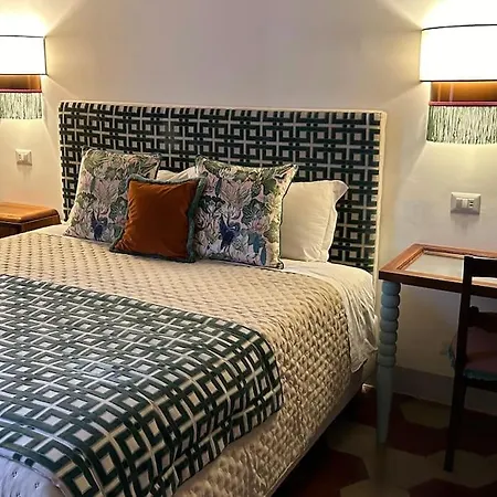 The Grand Tour Bed & Breakfast-3